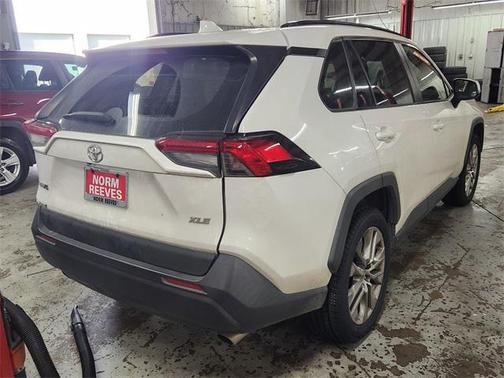 2019 Toyota RAV4 XLE Premium