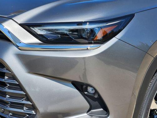 2026 Toyota Grand Highlander Hybrid Limited MAX