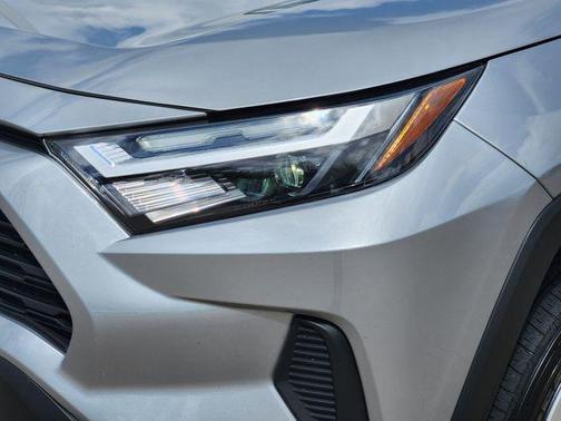 Silver Sky Metallic 2024 Toyota RAV4 LE