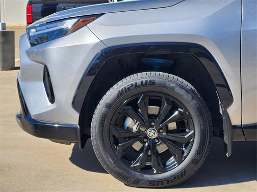 2023 Toyota RAV4 Hybrid SE