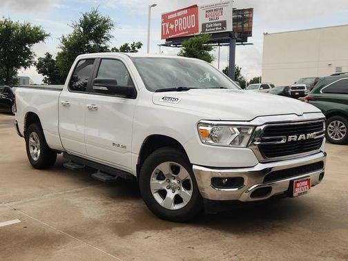 Bright White Clearcoat 2019 RAM 1500 Big Horn