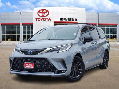 2023 Toyota Sienna XSE 7 Passenger