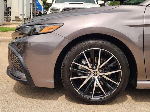 Predawn Gray Mica 2023 Toyota Camry SE