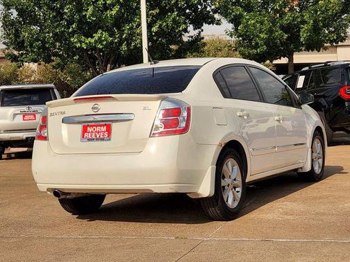 Aspen White Pearl 2011 Nissan Sentra 2.0 SL
