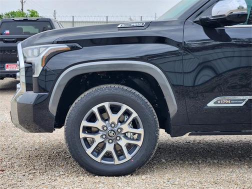 2025 Toyota Tundra Hybrid 1794 Edition