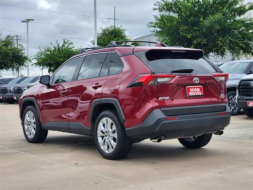 2019 Toyota RAV4 XLE Premium