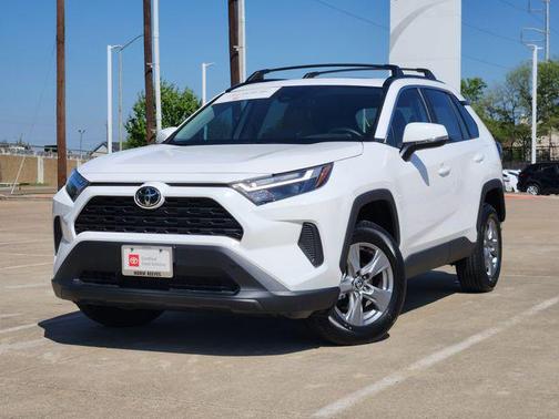 Ice Cap 2025 Toyota RAV4 XLE