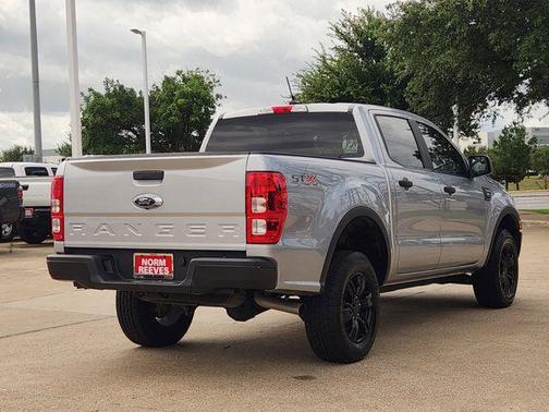 ICONIC SILVER 2022 Ford Ranger XL