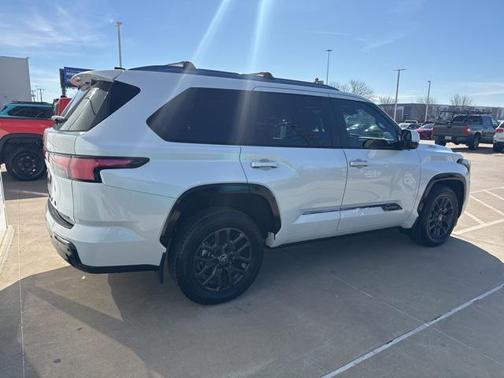 2025 Toyota Sequoia Platinum