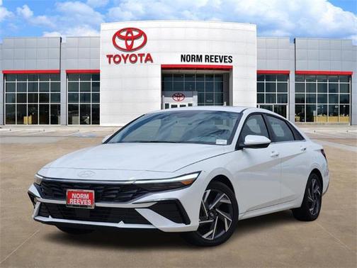 2025 Hyundai ELANTRA SEL