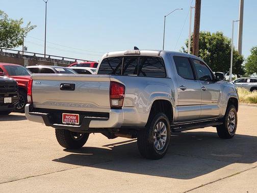 Silver Sky Metallic 2018 Toyota Tacoma SR
