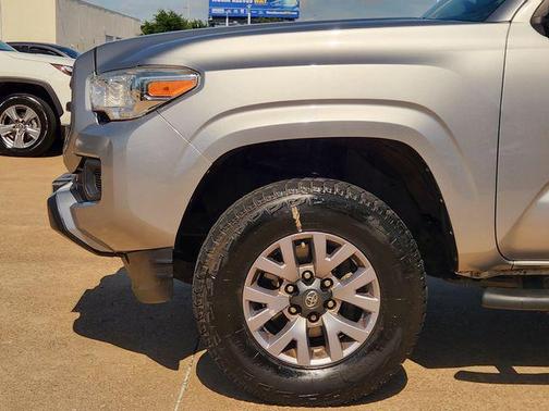 Silver Sky Metallic 2018 Toyota Tacoma SR