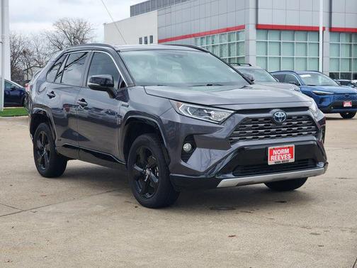 2021 Toyota RAV4 Hybrid SE