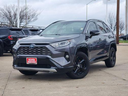 2021 Toyota RAV4 Hybrid SE