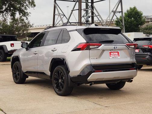 Silver Sky Metallic 2023 Toyota RAV4 Hybrid SE