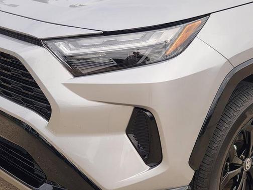 Silver Sky Metallic 2023 Toyota RAV4 Hybrid SE
