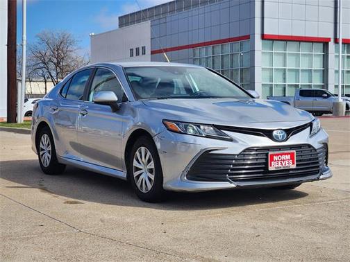 2022 Toyota Camry LE