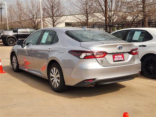 2022 Toyota Camry LE