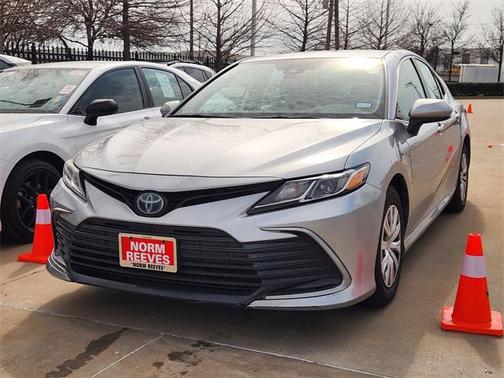 2022 Toyota Camry LE
