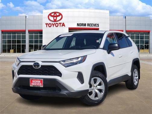 2023 Toyota RAV4 LE