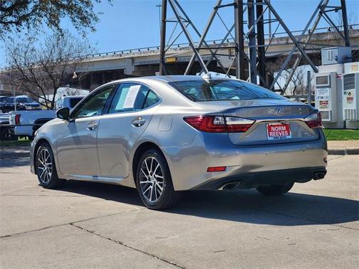 2017 Lexus ES 350 Base