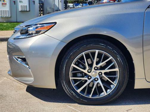 2017 Lexus ES 350 Base