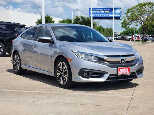 Lunar Silver Metallic 2017 Honda Civic EX-L