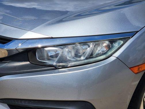 Lunar Silver Metallic 2017 Honda Civic EX-L