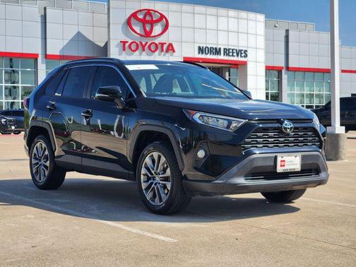 Midnight Black Metallic 2019 Toyota RAV4 XLE Premium