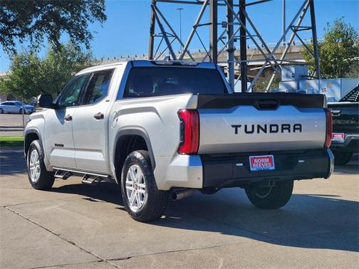 2022 Toyota Tundra SR5
