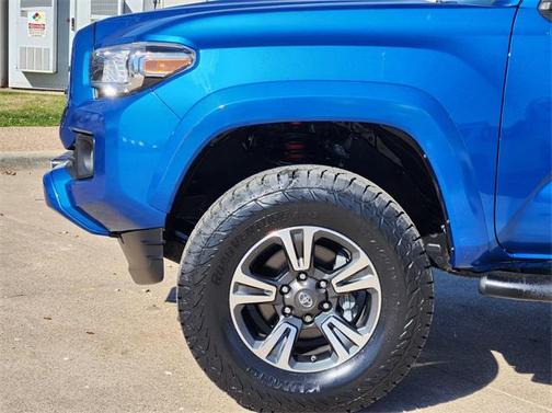 2017 Toyota Tacoma TRD Sport