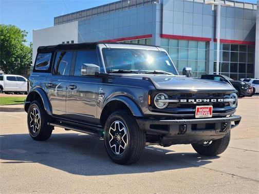 2022 Ford Bronco Outer Banks