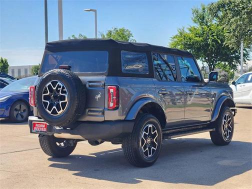 2022 Ford Bronco Outer Banks