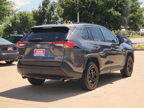 Magnetic Gray Metallic 2020 Toyota RAV4 LE