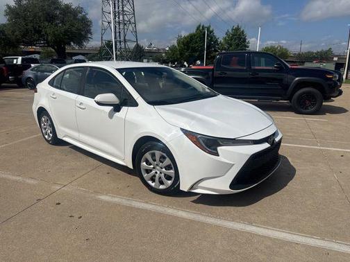 White 2022 Toyota Corolla LE