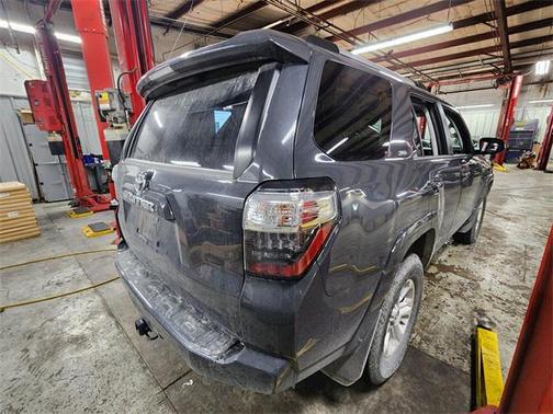 2024 Toyota 4Runner SR5