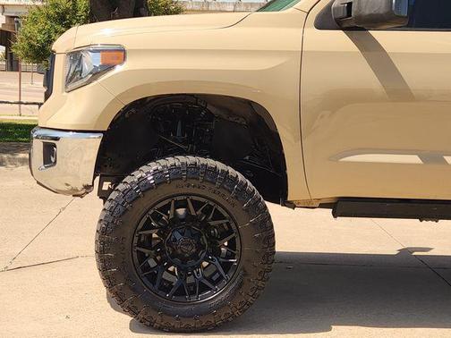 Quicksand 2017 Toyota Tundra SR5