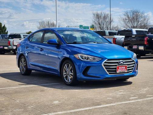 2018 Hyundai ELANTRA SEL