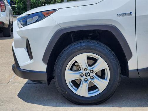 2020 Toyota RAV4 Hybrid LE