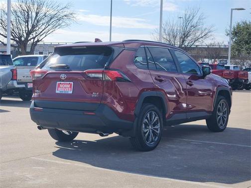 2025 Toyota RAV4 Hybrid XLE Premium