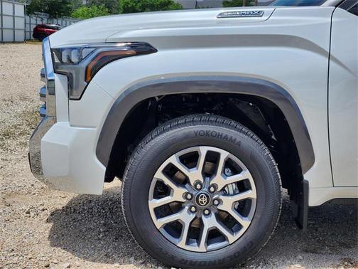 2025 Toyota Tundra Hybrid 1794 Edition