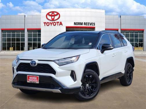 2024 Toyota RAV4 Hybrid SE