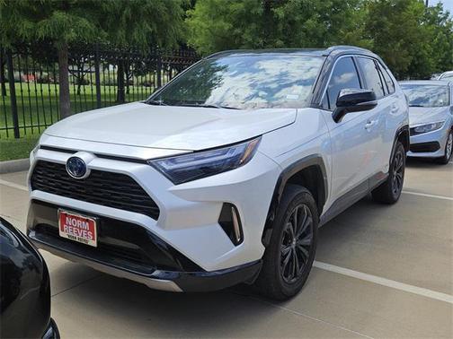 2024 Toyota RAV4 Hybrid SE