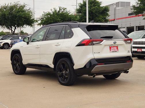 Blizzard Pearl w/Midnight Black Roof 2020 Toyota RAV4 Hybrid SE