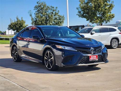 2019 Toyota Camry XSE