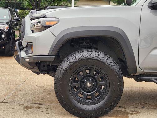 Cement 2021 Toyota Tacoma TRD Off Road