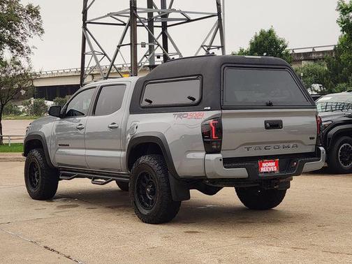 Cement 2021 Toyota Tacoma TRD Off Road