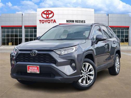 2020 Toyota RAV4 XLE Premium