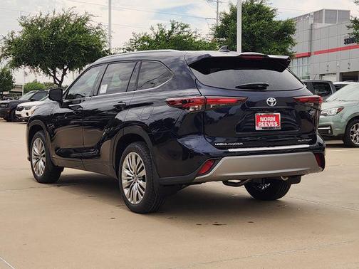 Blueprint 2026 Toyota Highlander Hybrid Platinum