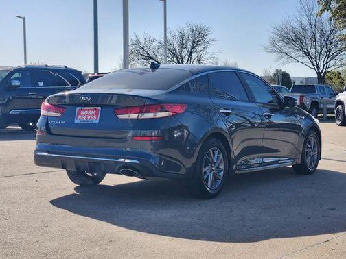 2020 Kia Optima LX